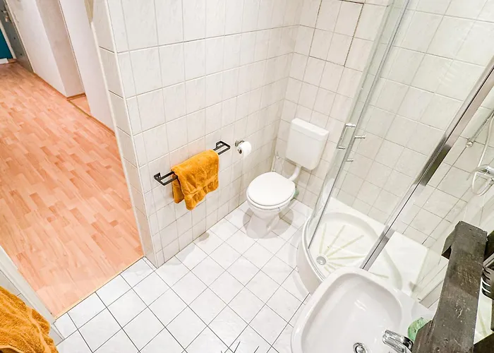 Geraeumig, Ruhig, Kueche & Kostenlos Parken * Erfurt